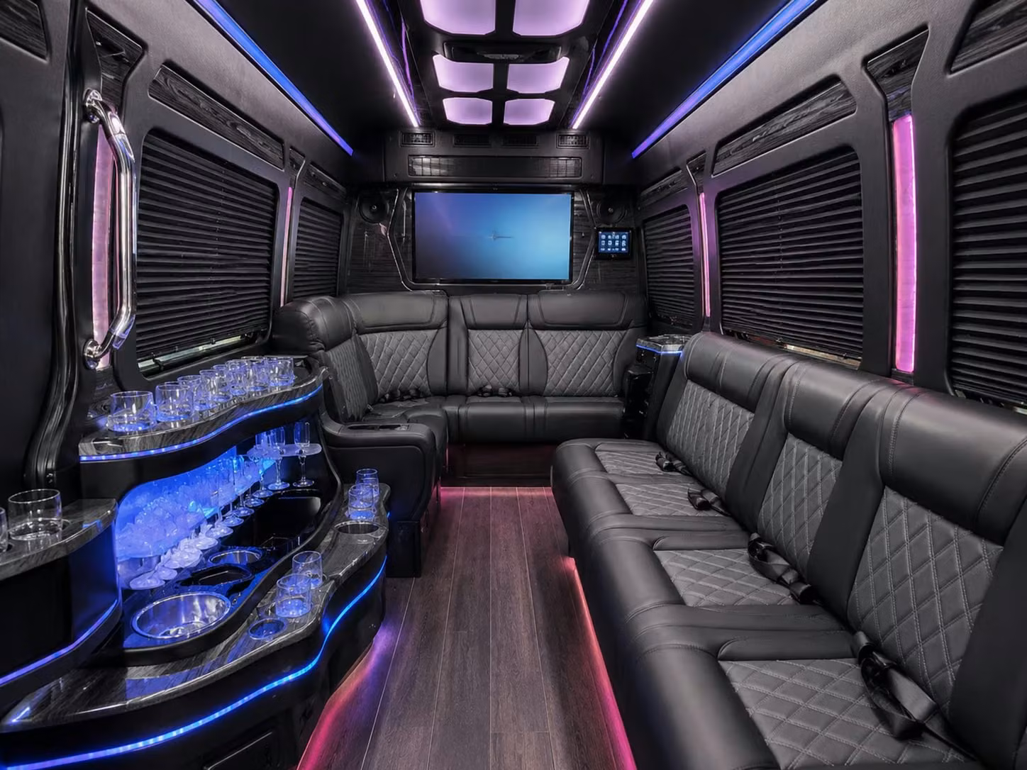 bus rental options for chesapeake trips