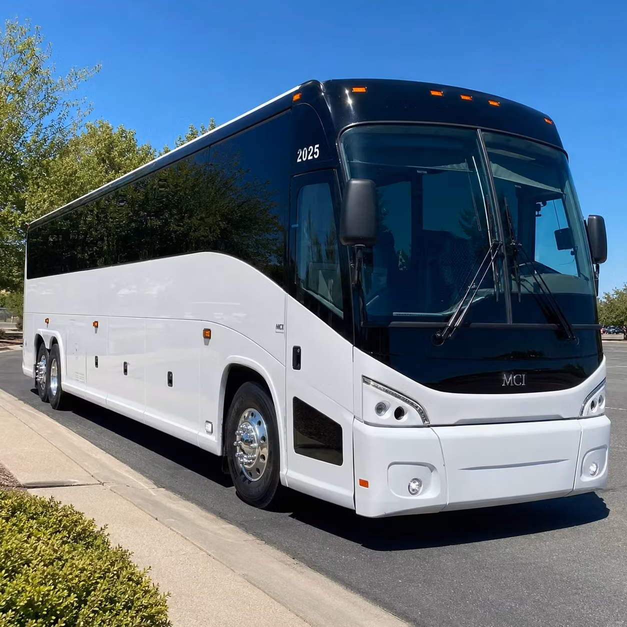 sports team fan charter bus rentals in chesapeake